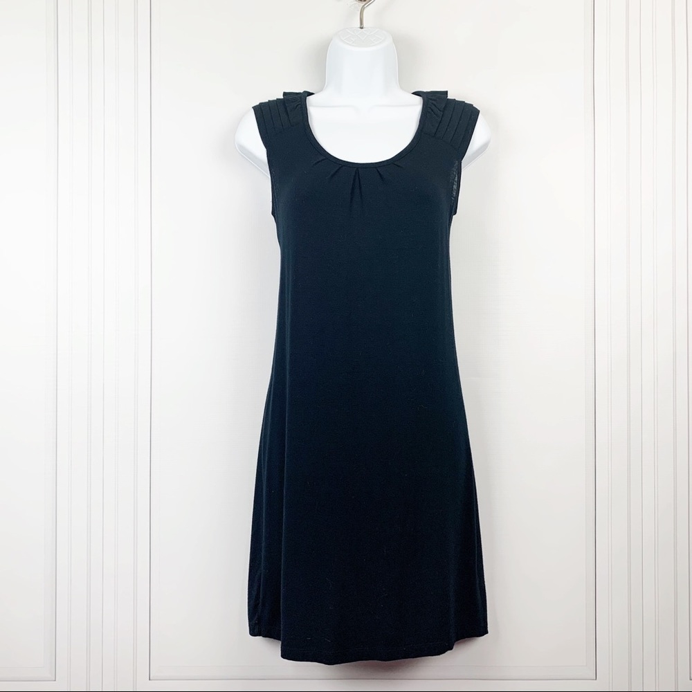 EVEN Pleated Cap Sleeve Shift Dress - XS